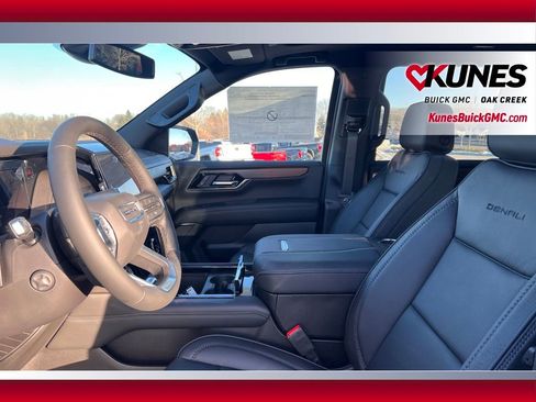 New 2026 GMC Yukon XL Denali w/ Sun & Power Step Package image 15