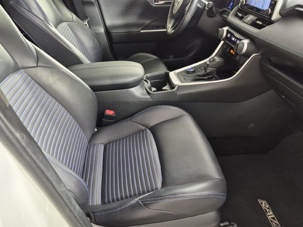 Used 2019 Toyota RAV4 XSE AWD/4WD image 29