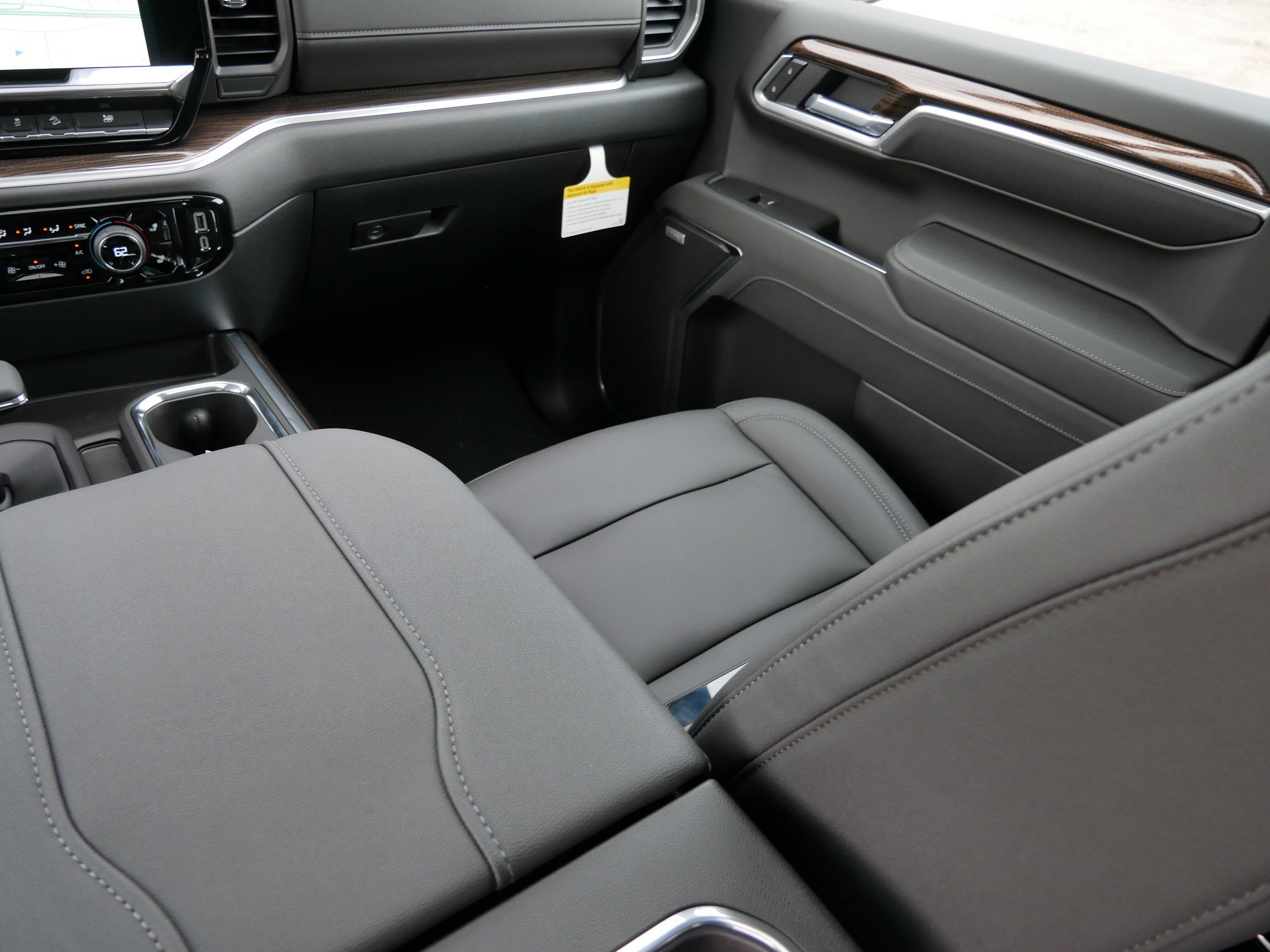 New 2026 Chevrolet Silverado 1500 RST w/ RST All Star Premium Package AWD/4WD image 15