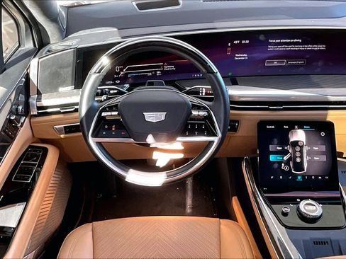 Used 2025 Cadillac Escalade IQ Sport 2 image 5