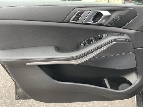 Used 2022 BMW X5 xDrive40i w/ Executive Package image 12