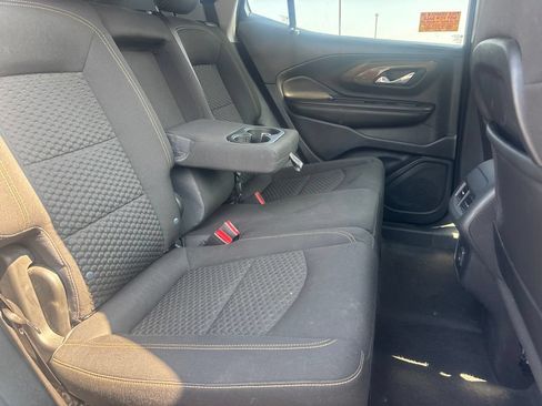 Used 2020 GMC Terrain SLE w/ Driver Convenience Package FWD image 15