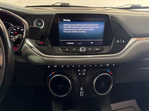 Used 2019 Chevrolet Blazer LT FWD image 18