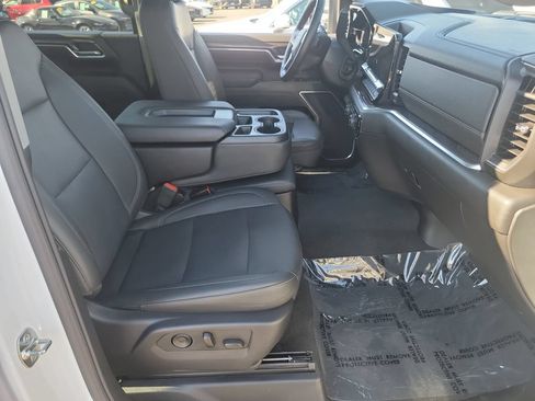 Used 2025 Chevrolet Silverado 2500 LTZ AWD/4WD image 20