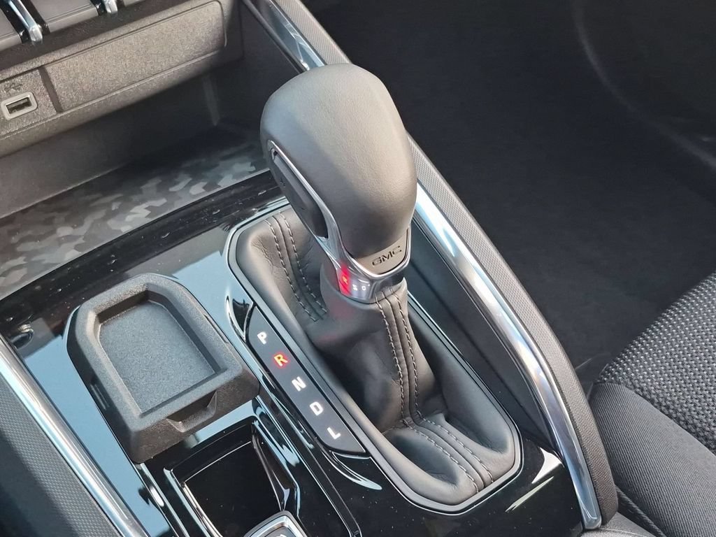 New 2026 GMC Canyon Elevation RWD image 15