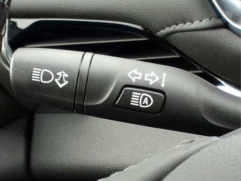 Used 2023 Chevrolet Traverse LT w/ Midnight/Sport Edition AWD/4WD image 32