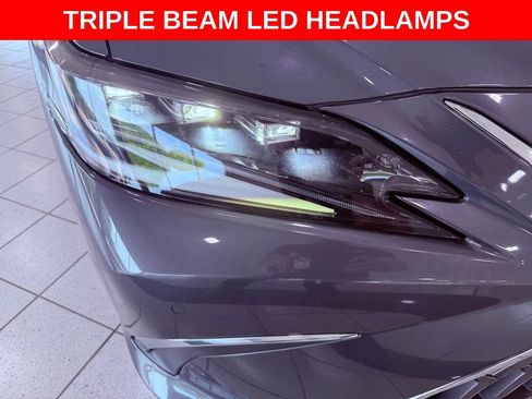 Certified 2022 Lexus ES 350 Ultra Luxury w/ Accessory Package 2 FWD image 10