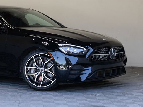 Used 2022 Mercedes-Benz E 350 Sedan image 3