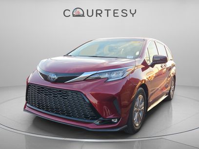 Used 2021 Toyota Sienna XSE