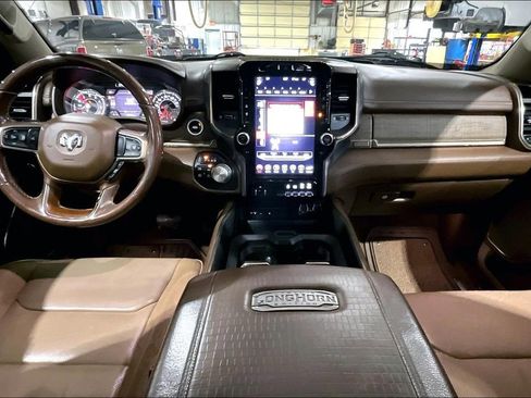 Used 2019 RAM 1500 Limited image 12