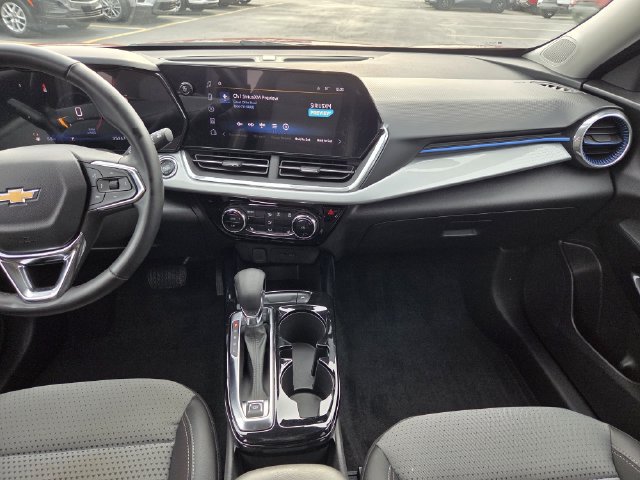Certified 2024 Chevrolet Trax LT w/ Driver Confidence Package FWD image 18