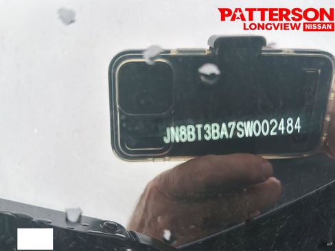 Used 2025 Nissan Rogue SV FWD image 23