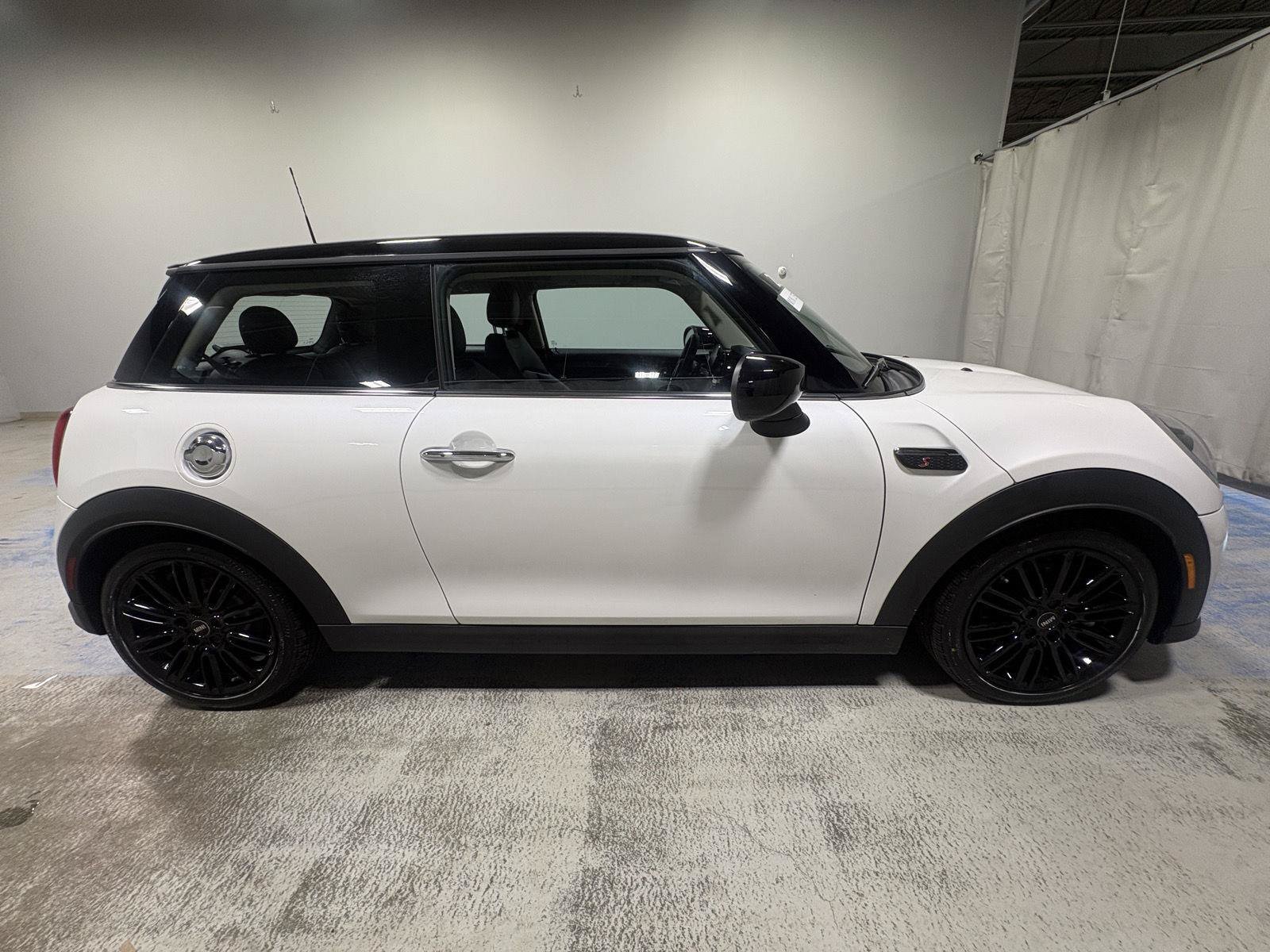 Used 2024 MINI Cooper S FWD image 13
