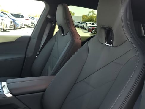 New 2026 BMW iX xDrive60 image 14