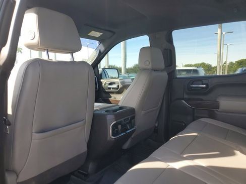 Used 2020 GMC Sierra 1500 SLT w/ SLT Premium Package image 16