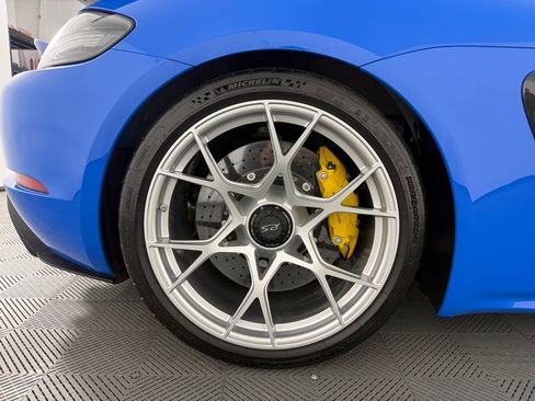 Certified 2023 Porsche 718 Cayman GT4 RS image 13