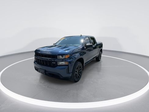 Used 2022 Chevrolet Silverado 1500 Custom w/ LPO, Blackout Package AWD/4WD image 6