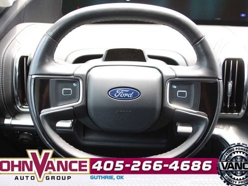 Used 2025 Ford Expedition Platinum AWD/4WD image 35