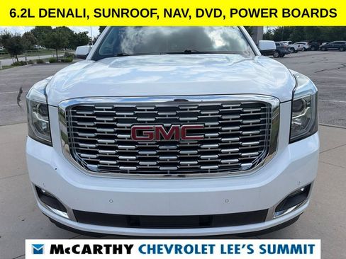 Used 2018 GMC Yukon Denali w/ Denali Ultimate Package AWD/4WD image 3