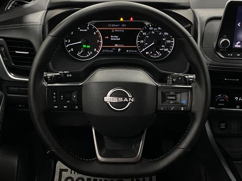 Certified 2025 Nissan Rogue SV image 15