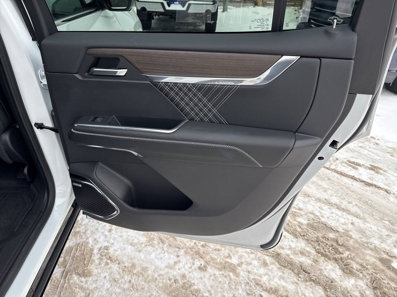 Used 2024 GMC Acadia Denali w/ LPO, Floor Liner Package AWD/4WD image 18