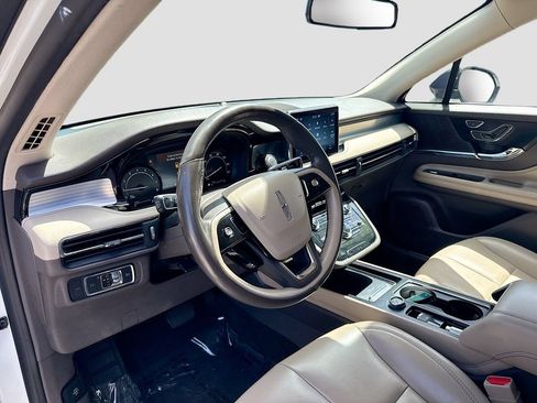 Used 2021 Lincoln Corsair FWD image 9