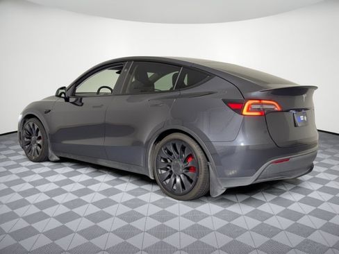 Used 2024 Tesla Model Y Performance AWD/4WD image 3