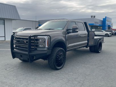 Used 2023 Ford F450 Lariat