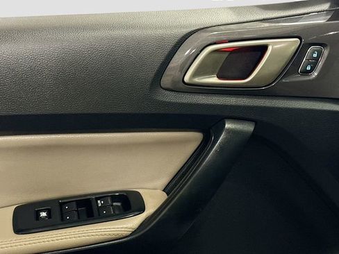 Used 2019 Ford Ranger Lariat w/ Equipment Group 501A Mid image 19