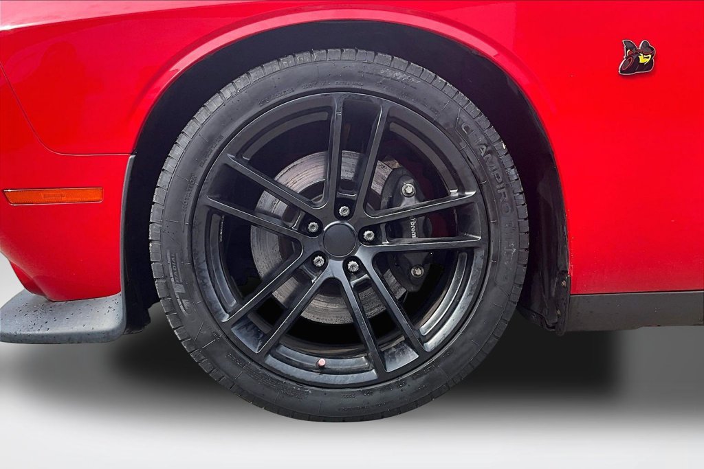 Used 2016 Dodge Challenger R/T Scat Pack RWD image 33