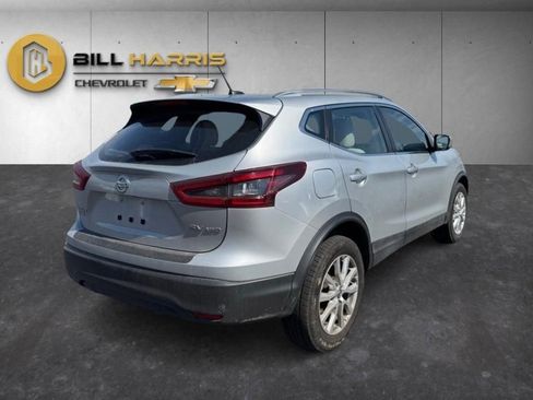 Used 2020 Nissan Rogue Sport SV image 5