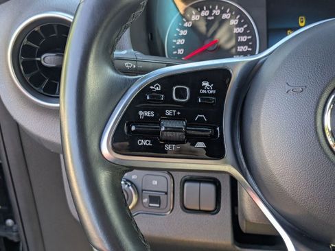 Used 2022 Mercedes-Benz Sprinter 2500 image 4