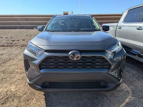 Used 2020 Toyota RAV4 LE image 2