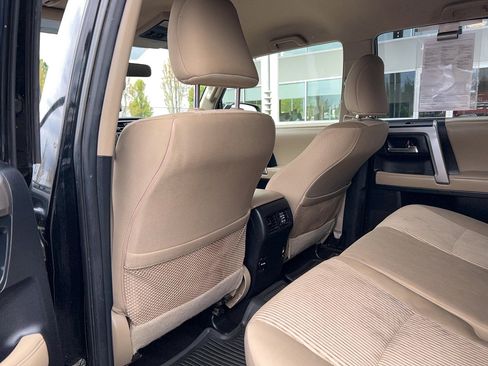 Used 2015 Toyota 4Runner SR5 AWD/4WD image 29