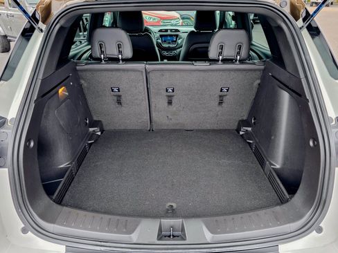 Used 2021 Chevrolet TrailBlazer ACTIV w/ Technology Package image 37