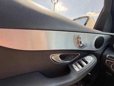 Used 2019 Mercedes-Benz C 300 4MATIC Sedan image 16