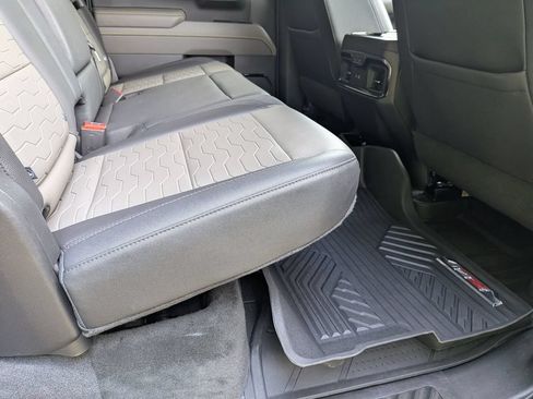 Used 2024 Chevrolet Silverado 1500 ZR2 AWD/4WD image 24
