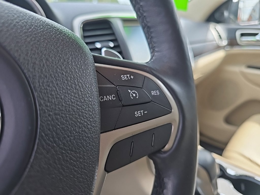 Certified 2017 Jeep Grand Cherokee Limited AWD/4WD image 26