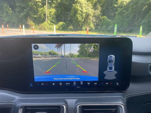 Used 2024 Ford Mustang Premium image 17