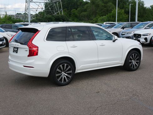 Certified 2023 Volvo XC90 B5 Core w/ Climate Package AWD/4WD image 7