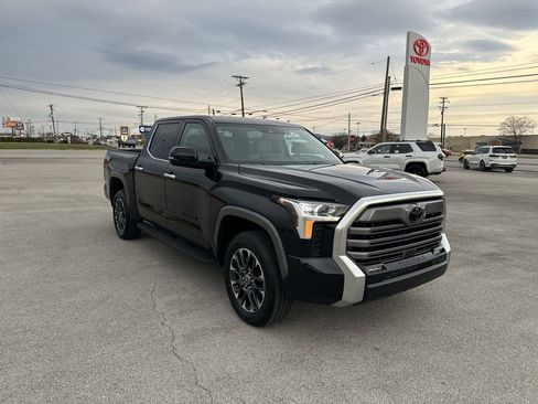 Used 2024 Toyota Tundra Limited AWD/4WD image 3