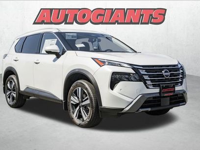 New 2025 Nissan Rogue SL