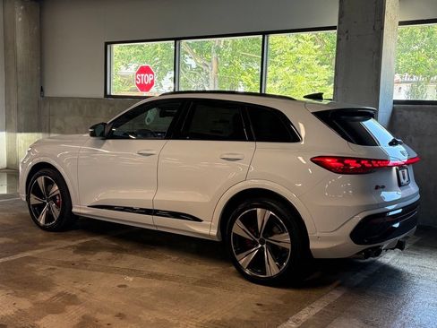 New 2026 Audi SQ5 Premium Plus AWD/4WD image 3