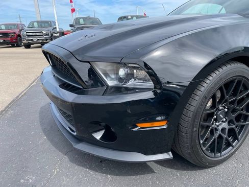 Used 2011 Ford Mustang Shelby GT500 RWD image 26