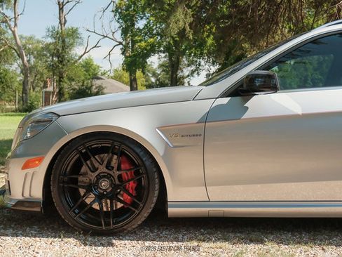Used 2012 Mercedes-Benz E 63 AMG Wagon image 2