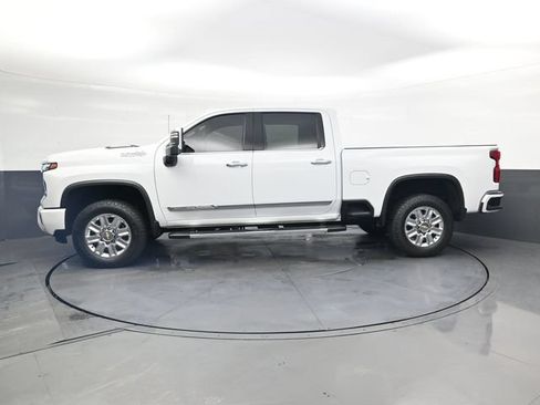 Used 2024 Chevrolet Silverado 2500 High Country w/ High Country Premium Package AWD/4WD image 8