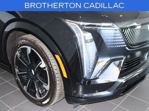 Certified 2025 Cadillac Escalade IQ Sport 2 AWD/4WD image 16