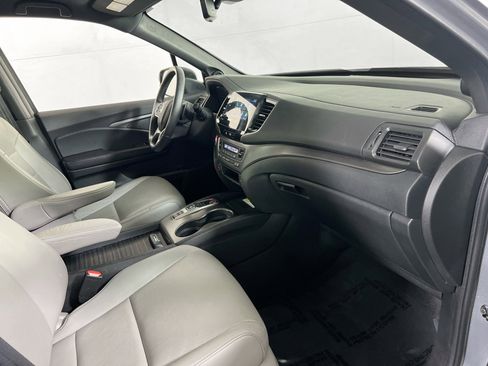 Used 2022 Honda Passport EX-L image 28