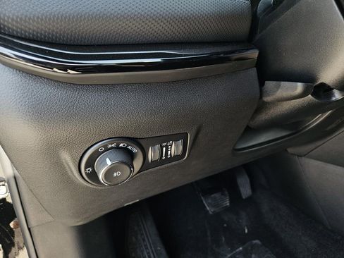 New 2026 Jeep Compass Latitude image 15