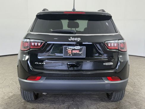 Used 2024 Jeep Compass Latitude w/ Sun and Sound Group AWD/4WD image 6